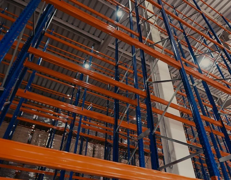 VANTAGENS DO USO DO PORTA PALETES PARA SUA EMPRESA